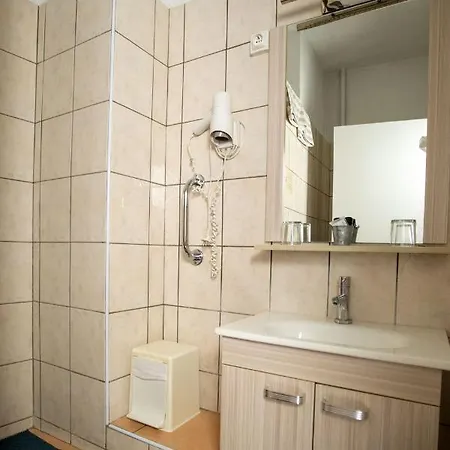 Les Orangers 2* 히에레