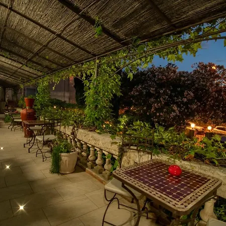 Les Orangers 2* 히에레