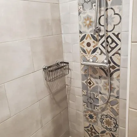 호텔 Les Orangers 2*