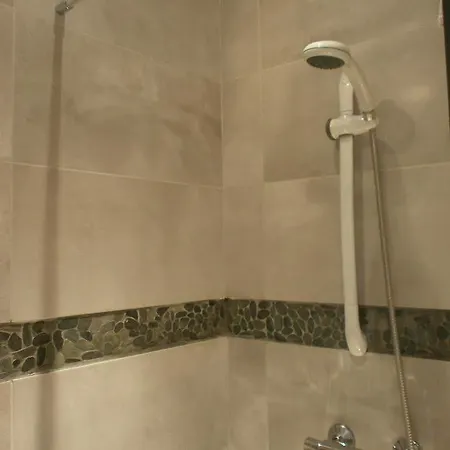 Les Orangers 호텔 히에레