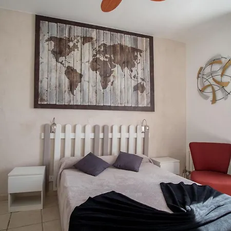 奥兰治酒店 2* 耶尔