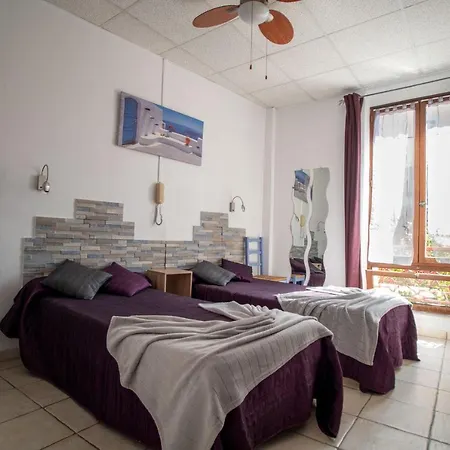 奥兰治酒店 2* 耶尔