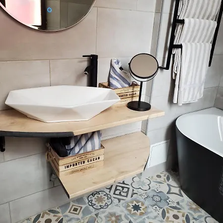 奥兰治酒店 2* 耶尔