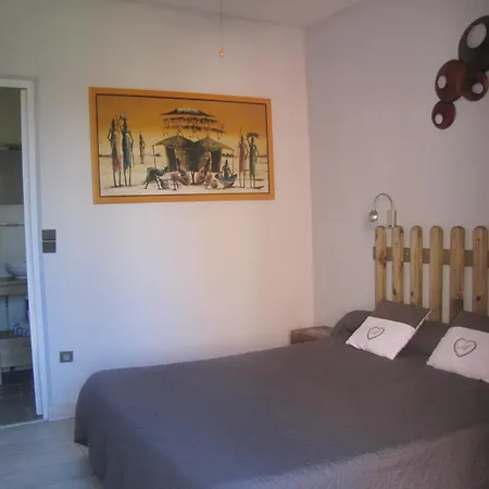 Les Orangers Szálloda