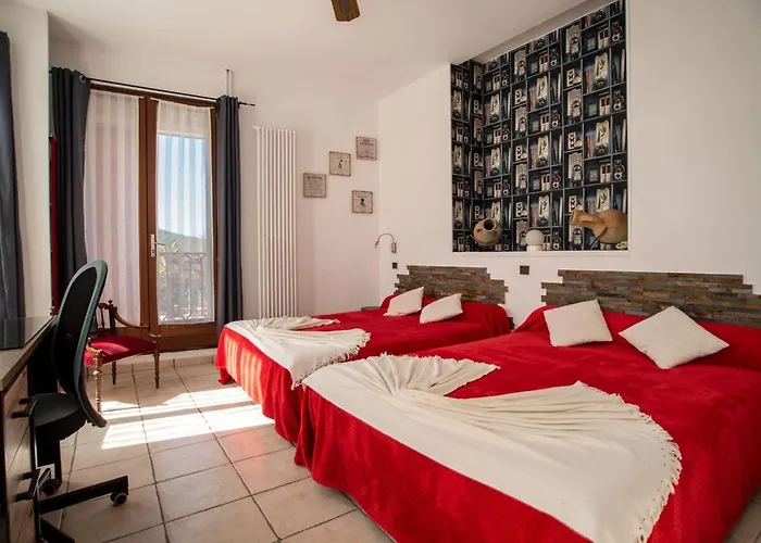 Les Orangers Hotel