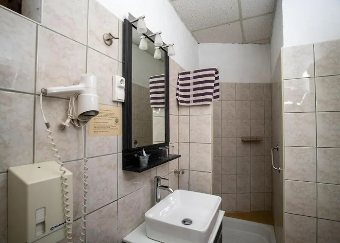 Les Orangers Hotel 2*
